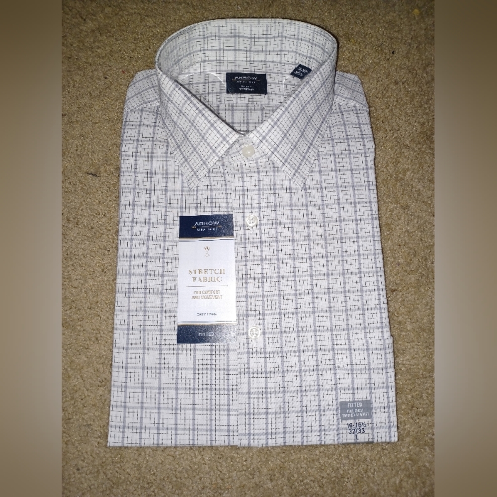 Arrow 32/33 casual dress shirt
